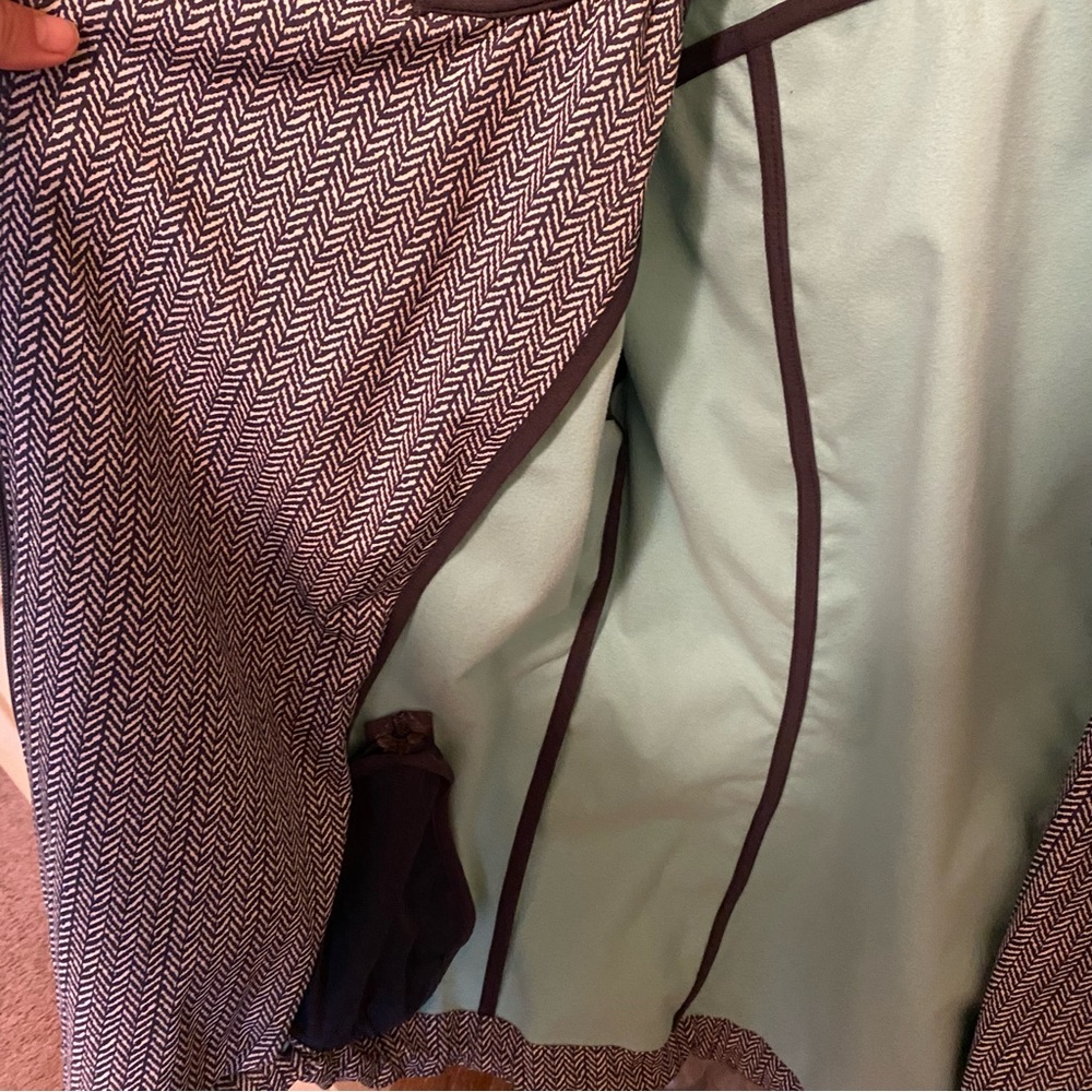 Athleta Ski Jacket Size Medium - image 3